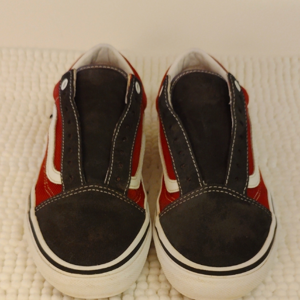 Vans Men's Red and Blue Sneakers